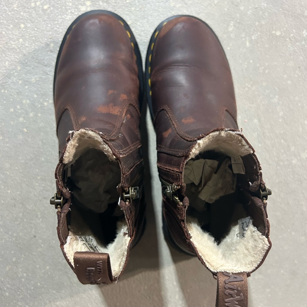 Dr Martens Chelsea Leather Boots - Picture 4 of 5
